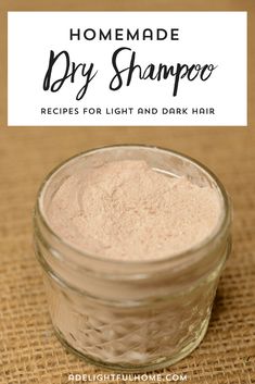 Shampoo Diy Recipe, Diy Hair Shampoo, Dry Shampoo Recipe, Dry Shampoo Dark Hair, Homemade Dry Shampoo, Shampoo Diy, Shampoo Alternative, Diy Bath Salts