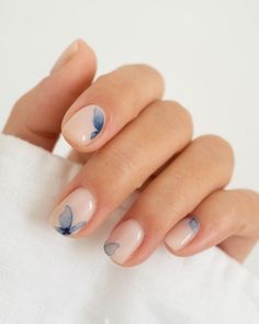 Summer Manicures, Butterfly Nail Designs, Smink Inspiration, Minimal Nails, Her Nails, Casual Nails, White Nail Designs, Wedding Nails Design, Nails 2023