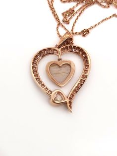 Gorgeous Love gift all-natural diamond and pink mother of pearl set in 18k solid rose gold heart pendant and linked chain necklace. Total weight: 7.8 grams Heart pendant size: 34*24 mm Chain length: 18 inches Total diamond weight: 0.46 tcw (stamped) Clarity: VS2 Color: G It comes in a nice gift box! Gold Bar Pendant, Gold Heart Pendant, Map Pendant, Pearl Heart, Heart Pendant Gold, Rose Gold Heart, Pearl Set, Gold Heart, Love Gifts