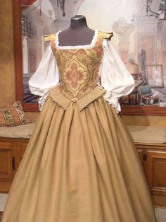 Middle or Merchant Class RENAISSANCE Elizabethan Gown Custom Sized for YOU. $295.00, via Etsy. Elizabethan Gown, Elizabethan Costume, Tudor Costumes, Fest Outfits, Old Dresses