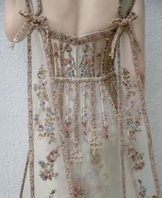 Stella Lunardy, Embroidered Wedding Dress, فستان سهرة, Embroidered Wedding, Fairytale Dress, 자수 디자인, Fantasy Fashion