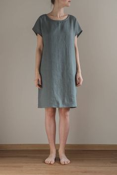 "Linen knee length nightgown in greenish grey with boat neckline and short sleeves. - length is ± 98 cm (38.6\") (depends on size) - short dolman sleeves - boat neckline - without pockets DETAILS: - 100 % European, pre-washed medium weight linen (205 g/m²) - the model is 170 cm (5′7″) high, wearing size M. - color in the picture - greenish grey (you can choose other color on the right) MADE TO ORDER: All pieces are made to order, it will take up to 10 work days to complete your order. If you nee Casual Knee-length Sleep Dress, Summer Knee-length Sleep Dress, Gray Shift Dresses For Summer, Gray Loungewear Dress For Summer, Gray Summer Loungewear Dress, Gray Summer Dress For Daywear, Gray Short Sleeve Dress For Beach, Gray Short Sleeve Beach Dress, Gray Relaxed Fit Knee-length Dress