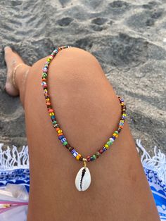 Cheap Colorful Beaded Shell Necklace As Gift, Beachy Necklace, Colorful Beaded Necklace, Beach Jewelry Boho, Summer Fashion Accessories, Festival Necklace, Tropical Jewelry, Ocean Inspired Jewelry, Jaune Orange