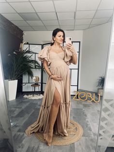 Elegant Maternity Dress With Ruffles For Wedding, Maternity Maxi Dress With Ruffles For Wedding, Elegant Flowy Maternity Gown, Photo Shoot Dress, Pregnancy Photo Shoot, Dress For Photoshoot, Dress Photoshoot, Boho Maternity, Womens Boho Dresses