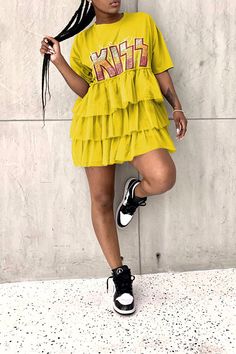 Product Name New Arrivals 2021 Casual Summer Dresses Letter Print Loose Short Sleeve t-shirt Dress wholesale Item NO. 7212171515 Category Dresses Ruffle T Shirt, Cake Skirt, Vogue Dress, Casual Wear Dress, Perfect Prom Dress, Letter O, Wholesale Dress, Hip Dress, Loose Shorts