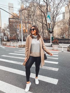 Leggings Outfit Ideas, Thanksgiving Outfit Ideas, Cute Thanksgiving Outfits, Leather Legging, Midsize Outfits, Everyday Leggings