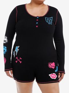 Let your next chill sesh with the ghoulies be a cute one! Wear this long-sleeve romper  which is decorated with different Monster High icons  and has pink contrast stitching and pink and blue buttons at the bust.60% cotton; 35% polyester; 5% spandexWash cold; dry lowImportedModel is 5'10"Model wears size 1 Cute Black Long Sleeve Sleepwear, Casual Long Sleeve Sleepwear With Character Print, Pink Long Sleeve Sleepwear With Character Print, Trendy Long Sleeve Sleepwear, Black Long Sleeve Graphic Print Sleepwear, Black Long Sleeve Graphic Sleepwear, Long Sleeve Tops With Buttons For Pajama Party, Monster High Aesthetic Outfit, Romper Plus Size