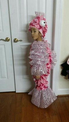 a child's costume made out of plastic wrap