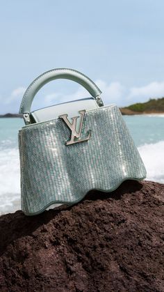 Louis Vuitton Store, Luxury Bags Collection, Green Accessories, Summer Pool, Bags Aesthetic, Louis Vuitton Official, Photographer Branding, Denim Shoes, Lv Belt