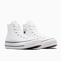 Brand New, Never Worn! White Chuck Taylor All Star Platform Converse Sneakers. Converse Chunky, High Top Platform Converse, All Star Platform, White Chuck Taylors, Womens White Trainers, Converse Platform, Chuck Taylor All Star Lift, Converse Chuck Taylor White, Platform Converse