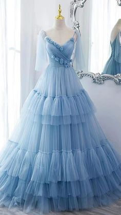 Blue Long Prom Dress, Long Frock Designs, Long Gown Design, Fancy Dresses Long, Designer Dresses Casual, Stylish Party Dresses, Pretty Prom Dresses, Gowns Wedding, Party Wear Indian Dresses