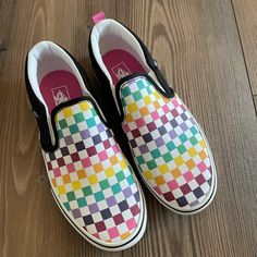 -Never Been Worn -Original Box Included Multi Colored Vans, Vans Slip On Shoes, Vans Toddler, Yellow Sneakers, Vans Kids, Vans Red, Classic Vans, Black Vans, Vans Slip On