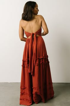 Our new Augusta Halter Neck Maxi Dress is a boho dream come true! It features a unique ruffled bodice, ruffle tiered skirt, and open back. Flowy Fairy Dress, Sundress Season, Terracotta Color, Flowy Summer Dresses, Halter Neck Maxi Dress, Baltic Born, Tiered Maxi Skirt, Looks Party, Elegante Casual