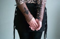 One pair of handmade Celtic laced Vambraces    - Laced Gauntlets made with black or brown leather  -The details, like the eyelets, are black - Fully lined inside   Size One size: Wrist size S and M (15 - 21,9 cm) Forearm size S and M (17,8 - 28,7 cm) Leather care: What I love most about leather is that it's a long lasting and natural product that will form to your body. To keep your leather products in pristine condition please read the following: - Store leather in a lightproof or low light env Forearm Guard, Costume Gloves, Arm Guard, Leather Cleaning, Leather Care, Mitten Gloves, Jewelry Handmade, Soft Leather, Brown Leather