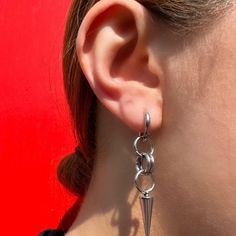 Make a statement with our Samphire spike hoops! These bold earrings are the perfect way to add some edge to any look. Made from stainless steel, they won't fade or tarnish, so you can keep the punk alive every day. Unisex and lightweight, they're comfy to wear all day. Jeans Chain, Spike Hoop Earrings, Earrings Punk, Labret Jewelry, Cartilage Jewelry, Industrial Jewelry, Punk Accessories, Belly Jewelry, Bold Earrings