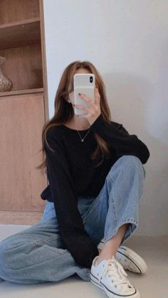 Basic Korean Outfits, Freezing Winter Outfits, Winter Outfits Cold Freezing, Korean Spring Fashion, Cold Winter Outfits Aesthetic, Minimalist Aesthetic Outfit, Outfits Aesthetic Winter, Spring Korean Fashion, Cold Winter Outfits