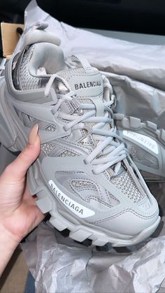 Sandals Design, Boots Ideas, Girls Winter Boots, Design 2023, Balenciaga Track