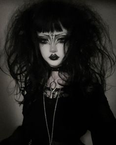 Vampiric Goth, Vampire Goth Makeup, Goth Makeup Looks, Trad Goth Makeup, Goth Eye Makeup, Traditional Goth, Goth Subculture, Goth Hair