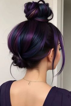 21 Ideas Stunning Summer Hair Colors for Dark Hair: Top Trends for 2024 Elumen Hair Color Ideas, Layered Hair Color Ideas, Hair Color Idea, Rambut Brunette, Dark Brunette Hair, Hair Color Underneath, Vivid Hair Color, Bold Hair Color