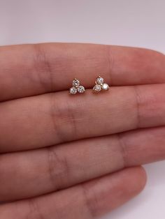 This is a beautiful diamond design earrings. It is set in real solid 14Kt Gold.  You can choose if you want 14Kt White Gold, 14Kt Yellow Gold or 14Kt Rose Gold.  The earrings come as a pair so 1 quantity is for 1 pair. This is the perfect gift for mom, wife, fiancee, girlfriend, valentine, daughter, family or friend. It is a special gift for mother's day, valentine's day, wedding, anniversary, birthday, Christmas, Easter, New Year's and any holiday. Earring Size: 5mm (0.197 inches)  0.24 Ct Tota Small Diamond Earrings Studs, Dimond Earing Design Simple, Real Diamond Earrings Unique, Tiny Diamond Necklace, Earrings Diamond Studs, Small Earrings Gold, Real Diamond Earrings, Diamond Earrings Design, Earrings Diamond