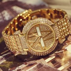 Brand New Never Worn 2019 Luxury Diamond Women Watches Fashion Stainless Steel Bracelet Wrist Watch Women Design Quartz Watch Clock Relogio Feminino. Golden Wrist Watch, Bracelet Wrist, Luxury Diamonds, Diamond Quartz, Women Watches, Watches Women Fashion, Quartz Clock, Women Wrist Watch, Women's Watch