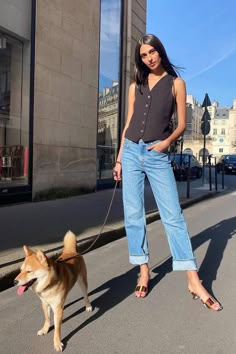 Seersucker Shirt, Leather Jumpsuit, Simple Summer Outfits, Moda Paris, Checked Jacket, Double Denim, Instagram Girls, Vest Outfits, Flare Leggings