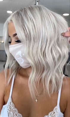 Blonde Hair With Dark Roots, Hair With Dark Roots, Blonde Hair With Lowlights, Ice Blonde Hair, Hair With Lowlights, Platinum Blonde Hair Color, Silver Blonde Hair, Icy Blonde Hair, White Blonde Hair