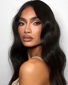 Makeup Artist Patrick Ta (@patrickta) • Instagram photos and videos 90s Supermodel Makeup, Supermodel Makeup, 90s Makeup Trends, Supermodel Hair, Bold Lip Makeup, Exotic Makeup, Holiday Makeup Looks, Patrick Ta