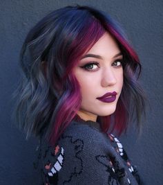 Best Two Tone Hair Color Ideas Two Color Hair, Hair Colour For Green Eyes, Vivid Hair Color, Hair Dye Colors, Hair Inspiration Color, Hair Inspo Color, Cool Hair Color, Crazy Hair, Purple Hair