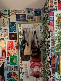 Colorful Bedroom Maximalist, Colourful Room Aesthetic, Hippie Rooms, Weirdcore Room, Artsy Room, Artsy Bedroom, Maximalist Room, Retro Bedrooms