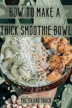 how to make a thick smoothie bowl Acai Bowl Recipes Healthy, Thick Smoothie Bowl, Acai Smoothie Recipe, Acai Bowl Recipe Easy, Thick Smoothie, Coconut Smoothie Bowl, Acai Bowls Recipe