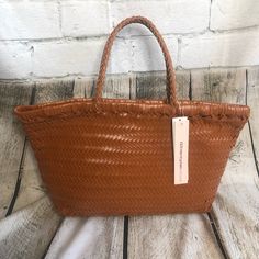 Cute Tan Woven Hand Bag By Aqua! Nwt! No Interior Pockets. 6.24 Light Brown Bucket Tote Bag For Shopping, Light Brown Tote Bucket Bag For Shopping, Brown Top Handle Bag With Woven Leather, Brown Woven Leather Bag With Top Handle, Brown Woven Leather Top Handle Bag, Brown Bucket Bag For Shopping, Cognac Woven Leather Bag, Tan Shoulder Bag With Braided Handles For Shopping, Brown Woven Leather Shopping Bucket Bag