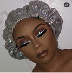 Makeup Ideas With Silver, Full Glam Makeup Looks Black Women Glitter, Birthday Eye Makeup, Black And Silver Makeup Looks, Prom Make Up Ideas, White Makeup Ideas, Make Up Ideas For Prom, Birthday Glam Makeup