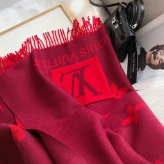 PRODUCT��DETAILS Includes Shipping bags, dustbag sleeper, care manual, booklet, tag. Luxury Scarf, Louis Vuitton Scarf, Scarf Casual, Timeless Handbag, Evening Clutch Bag, Online Service, Luxe Fashion, Branded Bags, Bags Designer Fashion