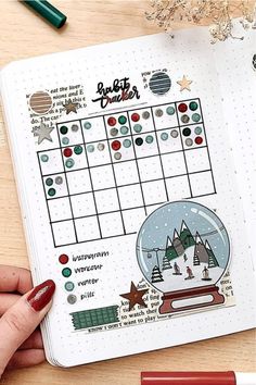 If you're looking for some layout and tracker inspiration for your winter bullet journal themes, check out these spread and decoration ideas to try out in your own bujo! Winter Bullet Journal, Bullet Journal Log, Scrapbook Themes, Bullet Journal Headers, Green Candy Canes, Bullet Journal Month, January Bullet Journal, Bullet Journal Spreads, Bullet Journal Font