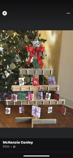 a christmas tree made out of wooden pallets