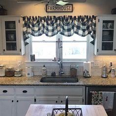 the kitchen is clean and ready to be used for cooking or baking, as well as other things