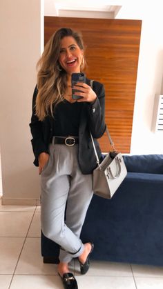 Look Elegante Casual, Classy Fashion Chic, Job Clothes, Look Office, Professional Work Outfit, Business Attire Women, Look Casual Chic, Fall Transition Outfits, Casual Professional