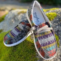 These Shoes Are Brand New In Box. Whether You're Running Errands Or Have A Special Occasion, You'll Love How Stylish And Comfortable These Gypsy Jazz Slip-On Shoes Are! A Fun And Casual Western Look With A Color Combo That Can't Go Wrong! Grey, Purple, Teal, Rust And Yellow In A Gorgeous Aztec Print. Super Soft With A Comfortable Cushioned Footbed. Brand: Gypsy Jazz Style: Aaliyah Color: Grey Multi Fit: True To Size. I Am Normally A Size 8 And Take A Size 8 In These Shoes. Insole Is Removable. I Casual Purple Closed Toe Sneakers, Snowflake Shoes, Jazz Style, Leopard Sneakers, Canvas Slip On Shoes, Jazz Shoes, Western Look, Pink Sneakers, Print Sneakers