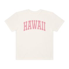 Get ready to soak up the sun and embrace the beach life with our Hawaii Shirt. This trendy and comfortable shirt is perfect for summer adventures, beach vacations, or simply lounging by the shore. With its beachy design and VSCO coconut girl aesthetic, this shirt is a must-have addition to any beach lover's wardrobe. Show off your love for the beach and make a stylish statement with our Hawaii Shirt - the perfect gift for her or yourself. Printed on Comfort Colors Tee. ****PLEASE NOTE**** This i Cute Cotton T-shirt For The Beach, Printed Beachy T-shirt For Summer, Cheap Beachy T-shirt, Cheap Oversized T-shirt For The Beach, Cheap Oversized Beach T-shirt, Cute Fits For School, Vsco Outfit, Cute Summer Shirts, Coconut Girl Aesthetic