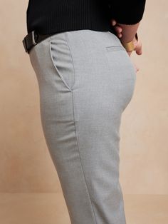 Curvy Ryan Straight Pant | Banana Republic Factory Fitted Gray Bottoms With Hip Pockets, Elegant Tailored Bottoms With 5-inch Inseam, Classic Fitted Bottoms With Hip Pockets, Fitted Gray Pants With Hip Pockets, Fitted Gray Bottoms For Business Casual, Gray Fitted Mid-rise Bottoms, Classic Stretch Dress Pants With Hip Pockets, Classic Mid-rise Pants With 4-way Stretch, Fitted Pants With Hip Pockets