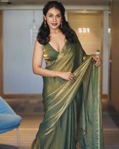 Trending Green Glass Tissue Silk Saree with Ready to wear Blouse Cocktail Saree Golden Saree, Tissue Silk Saree, Bridesmaid Saree, Traditional Indian Dress, Wedding Silk Saree, Organza Sarees, Satin Saree, Green Saree, Saree Trends