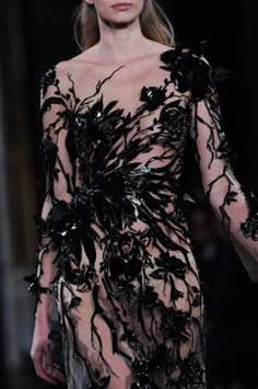 Valentin Yudashkin, Fantasy Dress, Fall 2014, Mode Inspiration, Fancy Dresses, Fashion Details, A Dress, Gothic Fashion, Couture Fashion