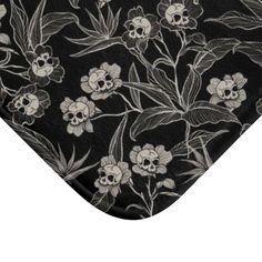 a black and white floral print tie