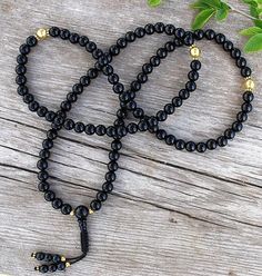 Gold Mala, Black And White Stone, Buddhist Necklace, 108 Mala Beads, Gold Pendant Jewelry, Gold Bead Necklace, Mala Bracelet, Mala Necklace