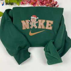 Gingerbread Christmas Embroidered Crewneck T-Shirt, Sweatshirt for Men Women Sweatshirt Sweatshirt And Shirt Outfit, Christmas Sweatshirt Ideas, Grinch Sweatshirt, Mens Christmas Shirts, Grinch Santa, Grinch Shirt, Grinch Shirts, Toy Story Shirt, Hawaiian Shirt Women