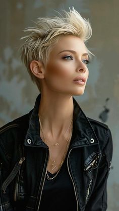 Crop Hair, Short Hairdos, Super Short Hair, Messy Short Hair, Very Short Hair, Edgy Hair, Haircut For Older Women