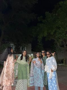 Gen Z Fits, Indian Friends Aesthetic, Library Friends, South Asian Aesthetic, Desi Love