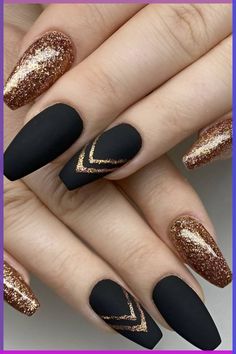 Wedding Nails Design Dark Colour, Black Matte Nails With Gold Design, Gold Nails With Black Design, Mate Nail Art, Black And Gold Nail Art Designs, Classy Nail Designs 2024, Elegant Black Nails Classy, Nail Ideas Black And Gold, Nails For Black Tie Event