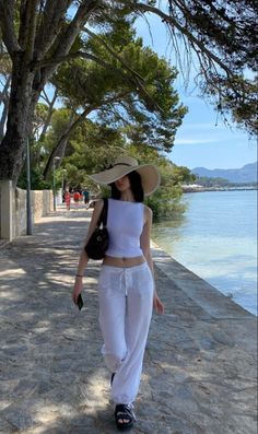 Thailand Outfit, Beachy Outfits, Pondicherry, Casual Day Outfits, Mode Inspo, 가을 패션, Casual Style Outfits, Outfits Casuales